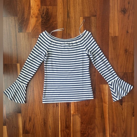 Club Monaco Blue and White Striped Bethshiba Top; Size XS - Picture 3 of 14